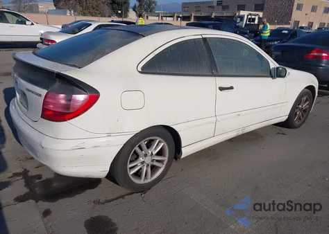 2002 Mercedes-Benz C 230 z USA, uszkodzony, nr VIN WDBRN47J82A226829